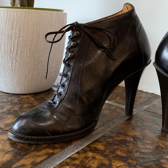 ♥️ESCADA BLACK LEATHER LACE UP ANKLE BOOTS - Picture 13 of 13